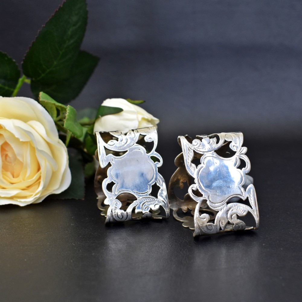 Quality Pair of Edwardian Sterling Silver Napkin Rings, T.Bishton,1904 View II