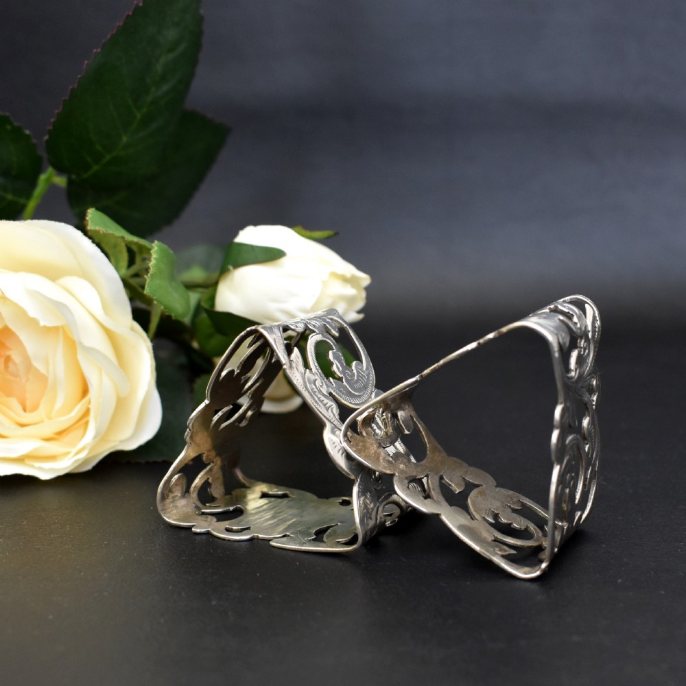 Quality Pair of Edwardian Sterling Silver Napkin Rings, T.Bishton,1904 View V