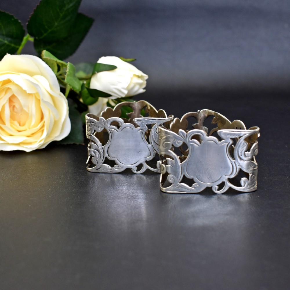 Quality Pair of Edwardian Sterling Silver Napkin Rings, T.Bishton,1904 View VI
