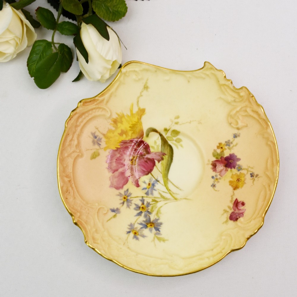 Fine Royal Worcester Empress Shape Cup and Saucer, Blush Ivory, Hand-Painted Flower, 1899 View VII