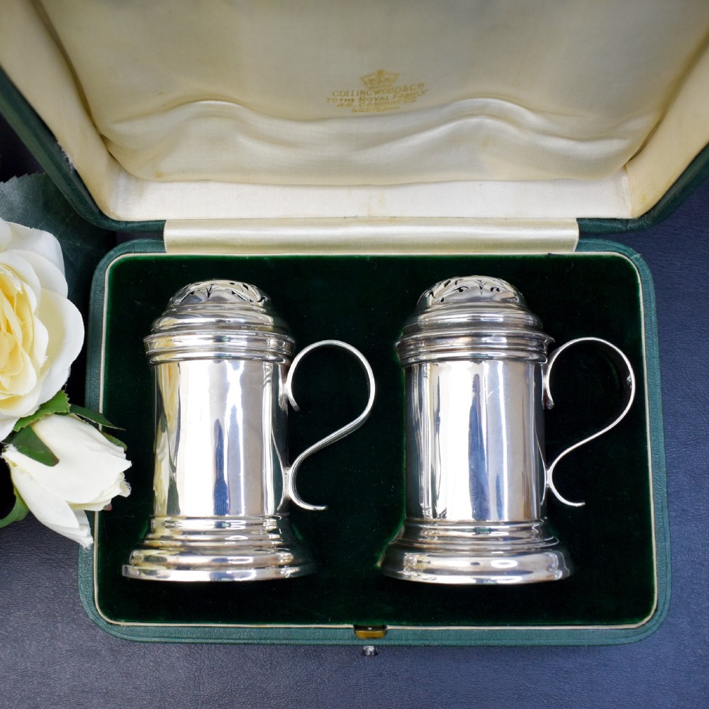 Edwardian Britannia Silver Peppers by Charles Stuart Harris, London 1903 – In Original Collingwood & Co Case View II