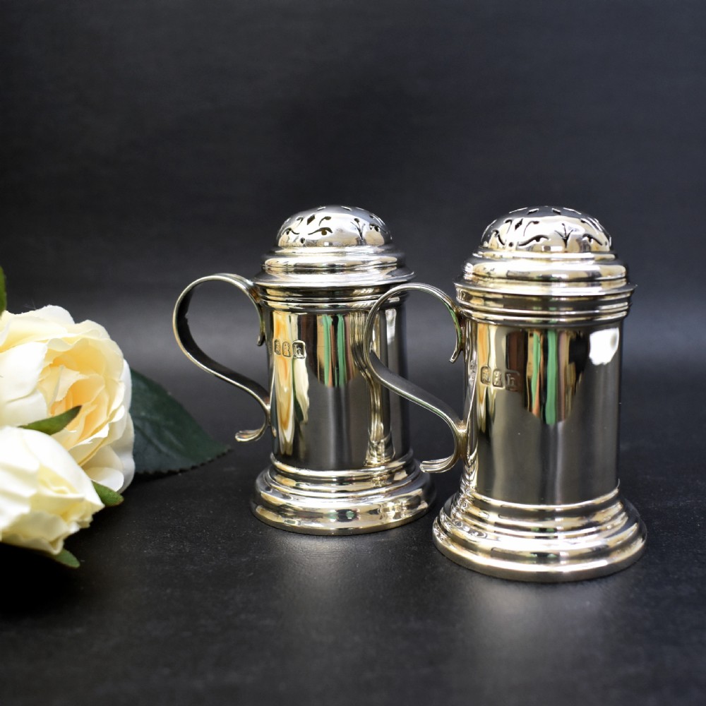Edwardian Britannia Silver Peppers by Charles Stuart Harris, London 1903 – In Original Collingwood & Co Case View III