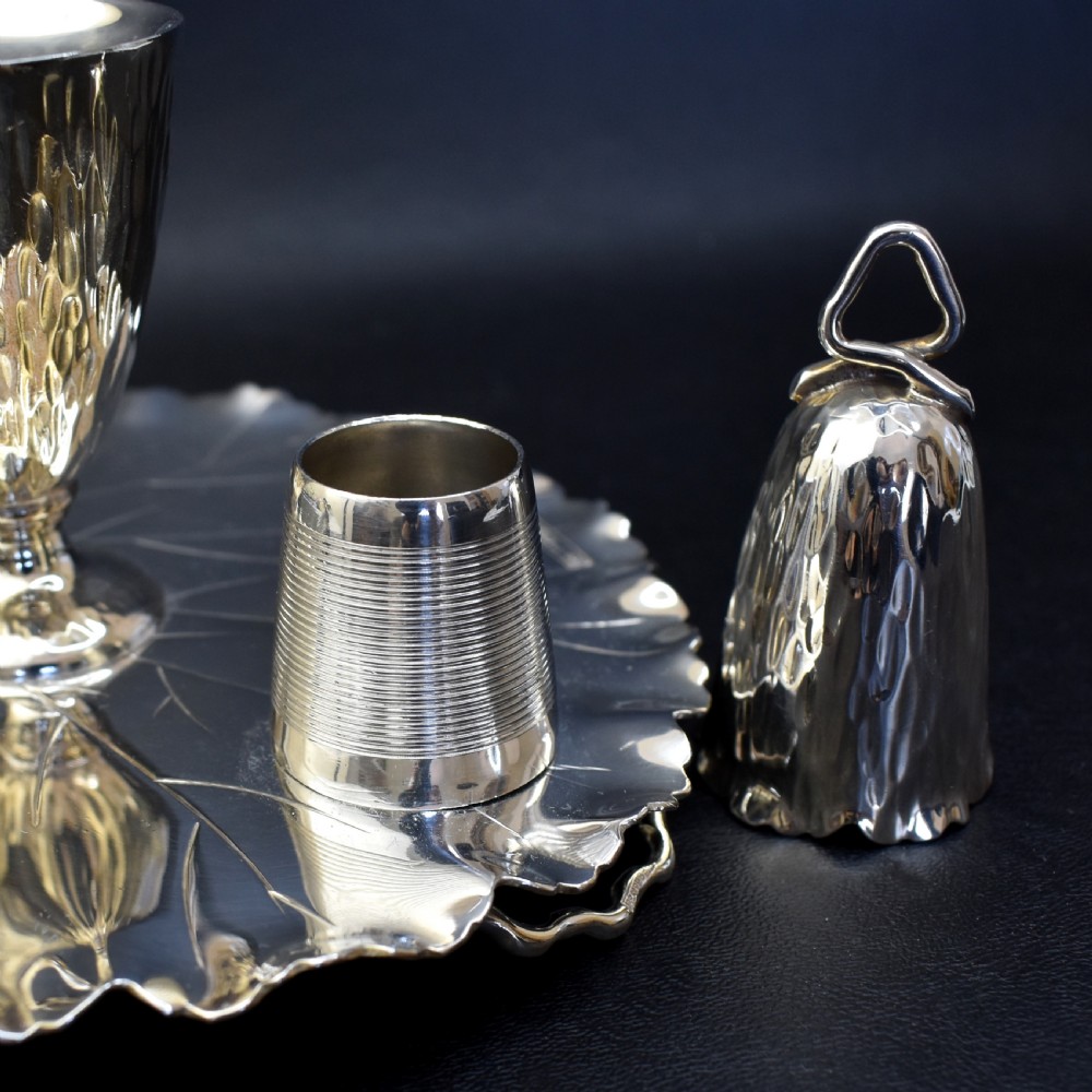 Victorian Silver Plated Chamberstick by Hukin & Heath, c.1900, Dresser Leaf Design View V