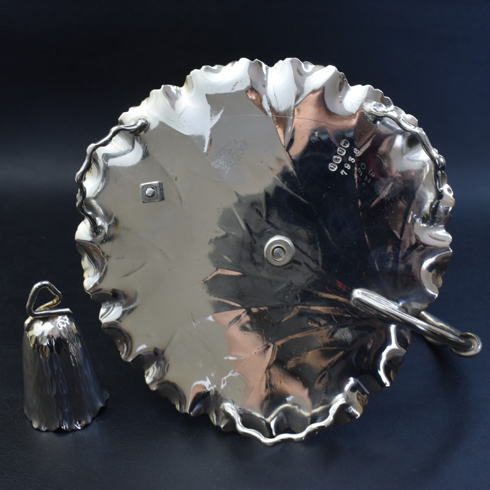 Victorian Silver Plated Chamberstick by Hukin & Heath, c.1900, Dresser Leaf Design View X