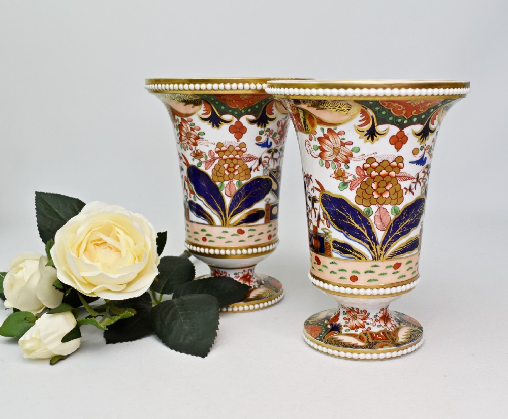 Pair of Regency Spode Imari Japan Pattern 967 Bone China Urn Vases c.1810