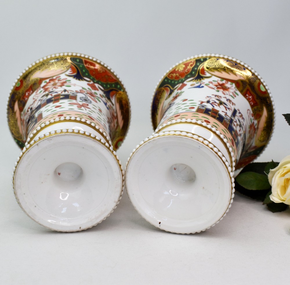 Pair of Regency Spode Imari Japan Pattern 967 Bone China Urn Vases c.1810 View IX