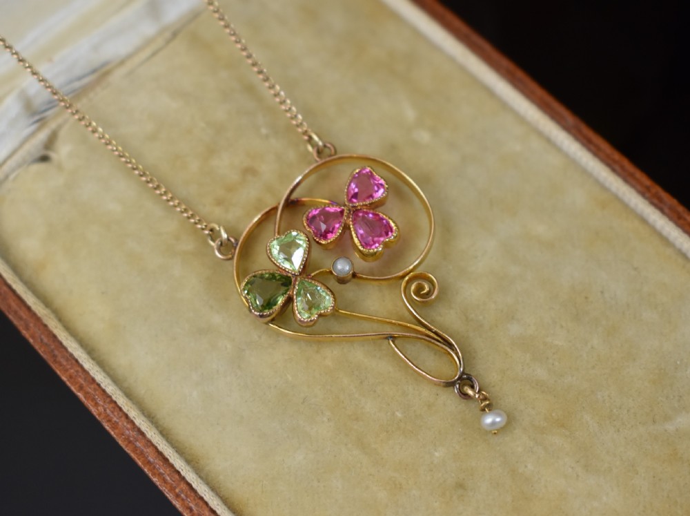 Antique Edwardian 9ct Gold Art Nouveau Clover Pendant – Lucky Charm with Paste & Pearl View V