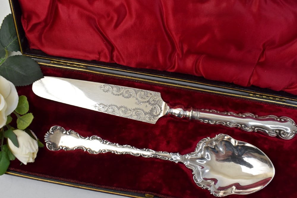 Antique Victorian Cake Serving Set in Original Box, Lee & Wigfull Sheffield, Silver Plated View II