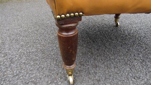 LEATHER CLUB ARMCHAIR - ADDITIONAL PHOTO 2