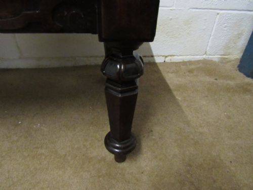 MAHOGANY HALL WINDOW SEAT - ADDITIONAL PHOTO 3