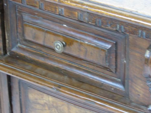 18THC ITALIAN CUPBOARD - ADDITIONAL PHOTO 4