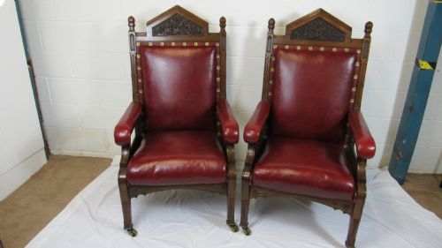PAIR OF LEATHER MONUMENTAL LIBRARY ARMCHAIRS - ADDITIONAL PHOTO 1