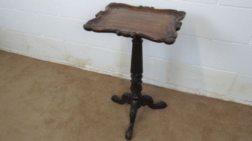 gillows occasional table - CATEGORY: ANTIQUE TABLES - DATED 19TH CENTURY