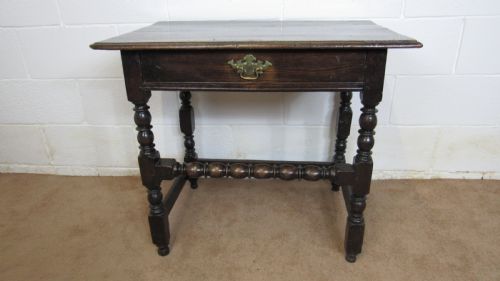 17TH CENTURY OAK SIDE TABLE - ADDITIONAL PHOTO 6