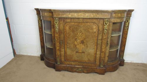 SUPERB QUALITY WALNUT CREDENZA SIDE CABINET - ADDITIONAL PHOTO 1