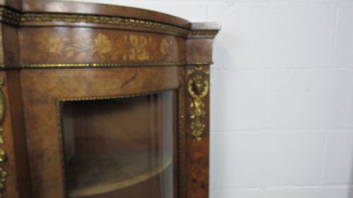 SUPERB QUALITY WALNUT CREDENZA SIDE CABINET - ADDITIONAL PHOTO 4