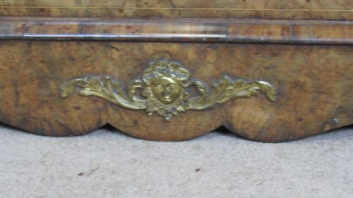SUPERB QUALITY WALNUT CREDENZA SIDE CABINET - ADDITIONAL PHOTO 8