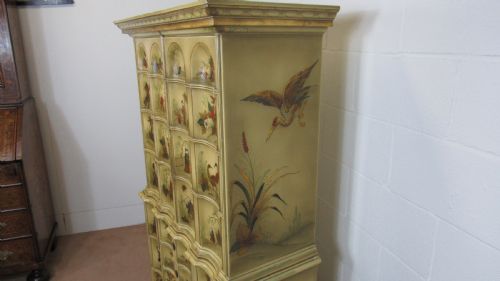 LAQUERED CHINOISERIE COCKTAIL CABINET - ADDITIONAL PHOTO 9