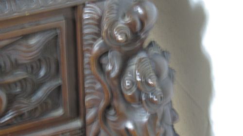 FANTASTIC CARVED DRESSING TABLE - ADDITIONAL PHOTO 13