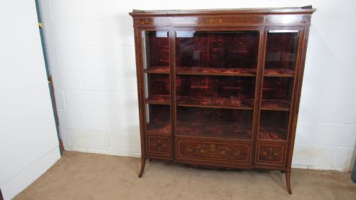 QUALITY FIDDLE BACK MAHOGANY INLAID CABINET
