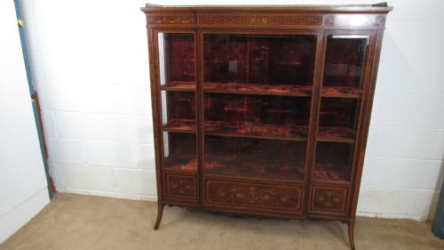 QUALITY FIDDLE BACK MAHOGANY INLAID CABINET - ADDITIONAL PHOTO 2