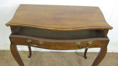 ELEGANT GEORGIAN SIDE TABLE - ADDITIONAL PHOTO 3