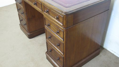 VICTORIAN PEDESTAL DESK - ADDITIONAL PHOTO 2