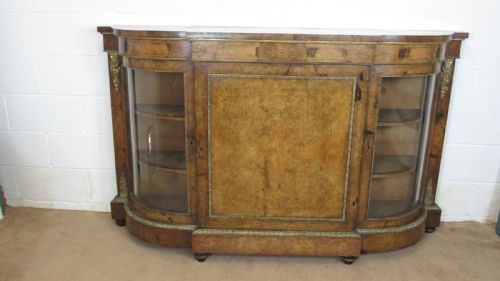 SUPERB WALNUT CREDENZA - ADDITIONAL PHOTO 2