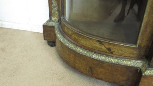 SUPERB WALNUT CREDENZA - ADDITIONAL PHOTO 11