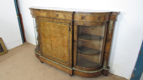 SUPERB WALNUT CREDENZA - ADDITIONAL PHOTO 18