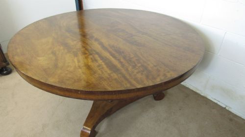 SUPERB MAHOGANY CENTRE TABLE - ADDITIONAL PHOTO 10
