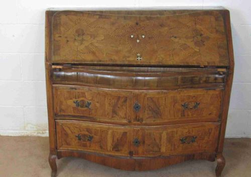 a rare 18thc maltese buro - CATEGORY: ANTIQUE BUREAU - DATED 18TH CENTURY