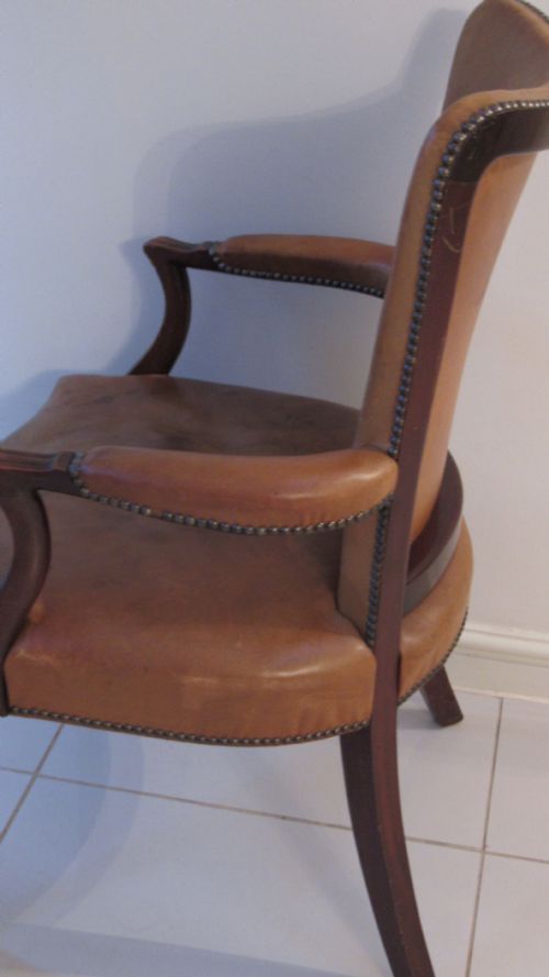 SUPERB LEATHER DESK CHAIR - ADDITIONAL PHOTO 9