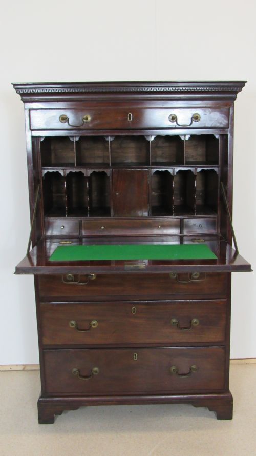 rare irish secretaire georgian chest - CATEGORY: ANTIQUE BUREAU - DATED GEORGIAN