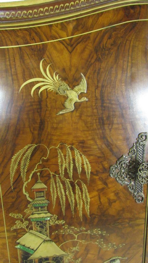 SUPERB WALNUT CHINOISERIE COCKTAIL CABINET - ADDITIONAL PHOTO 15