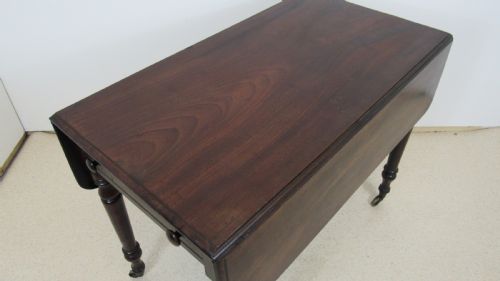 CUBAN MAHOGANY PEMBROKE TABLE - ADDITIONAL PHOTO 1