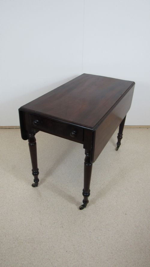 CUBAN MAHOGANY PEMBROKE TABLE - ADDITIONAL PHOTO 12