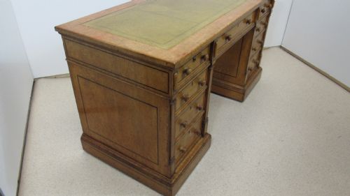 VERY NICE SATIN BIRCH PEDESTAL DESK - ADDITIONAL PHOTO 6