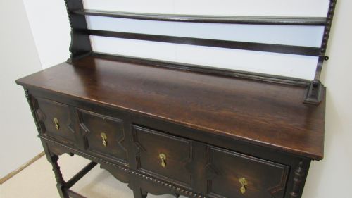STYLISH OAK DRESSER - ADDITIONAL PHOTO 5
