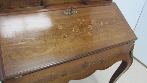 LOVELY WALNUT LADIES DESK - ADDITIONAL PHOTO 2