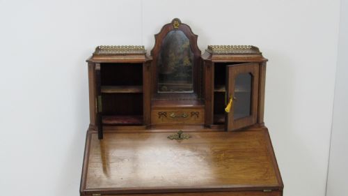 LOVELY WALNUT LADIES DESK - ADDITIONAL PHOTO 15