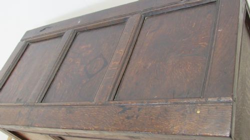 ANTIQUE OAK COFFER BEDDING BOX - ADDITIONAL PHOTO 3