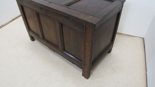 ANTIQUE OAK COFFER BEDDING BOX - ADDITIONAL PHOTO 4