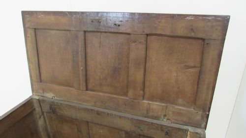 ANTIQUE OAK COFFER BEDDING BOX - ADDITIONAL PHOTO 8