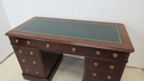 MAHOGANY VICTORIAN DESK - ADDITIONAL PHOTO 1
