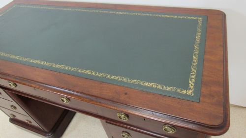 MAHOGANY VICTORIAN DESK - ADDITIONAL PHOTO 6
