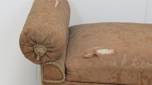 UNUSUAL LARGE OTTOMAN - ADDITIONAL PHOTO 2