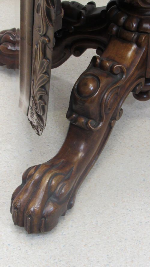 SUPERB WALNUT IRISH CENTRE TABLE - ADDITIONAL PHOTO 9