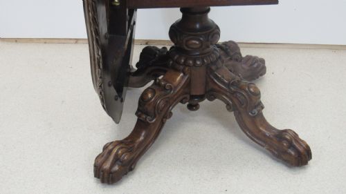 SUPERB WALNUT IRISH CENTRE TABLE - ADDITIONAL PHOTO 10