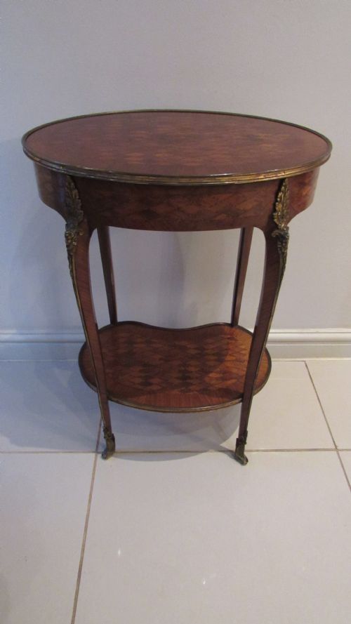 BEAUTIFUL LAMP TABLE - ADDITIONAL PHOTO 9